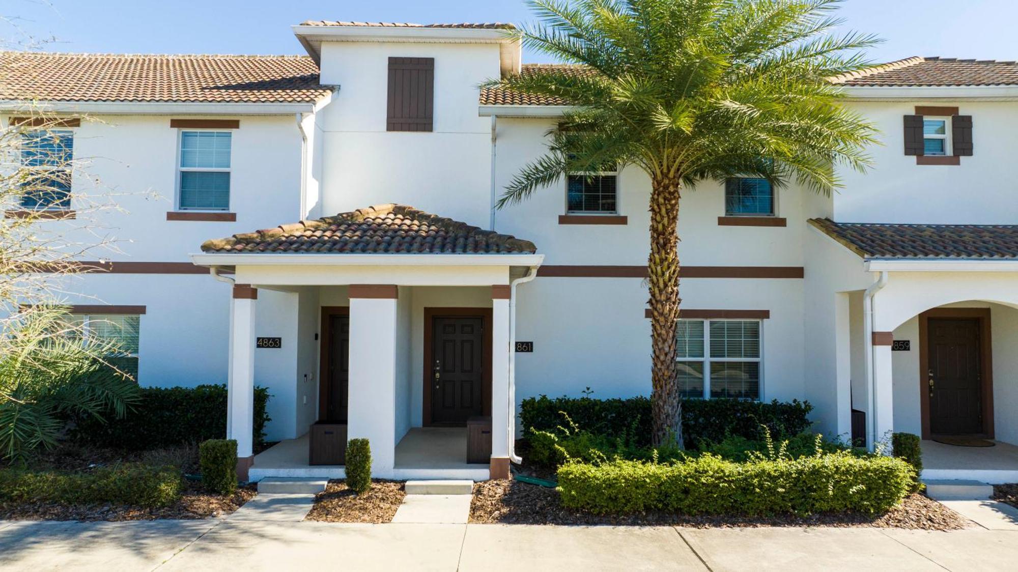 Four Bedrooms Townhome 4861 كيسيمي المظهر الخارجي الصورة