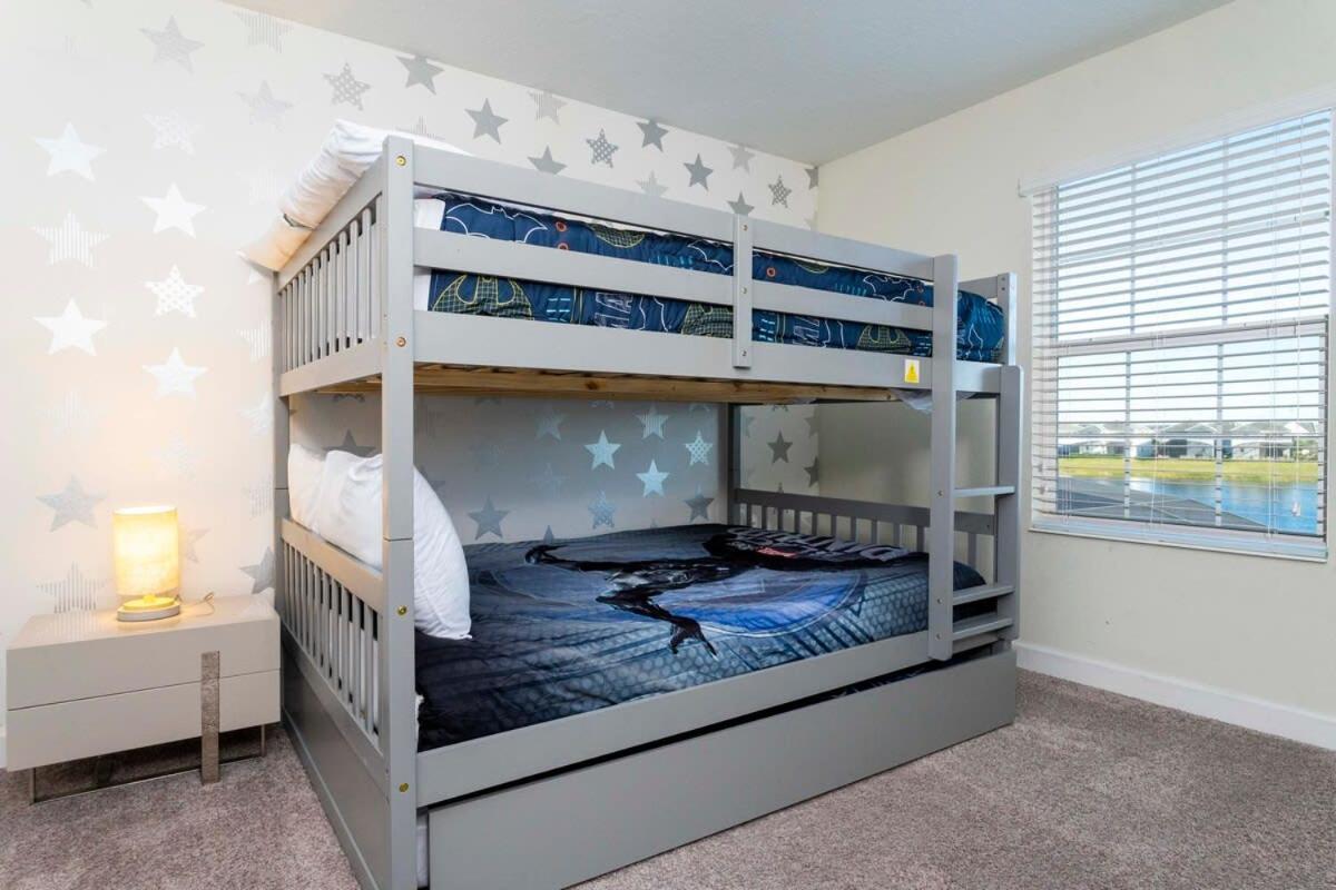 Four Bedrooms Townhome 4861 كيسيمي المظهر الخارجي الصورة