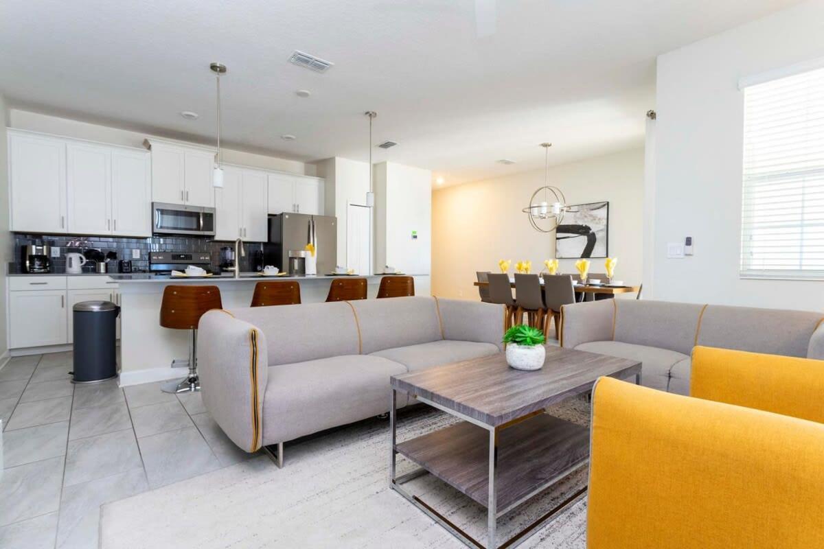 Four Bedrooms Townhome 4861 كيسيمي المظهر الخارجي الصورة