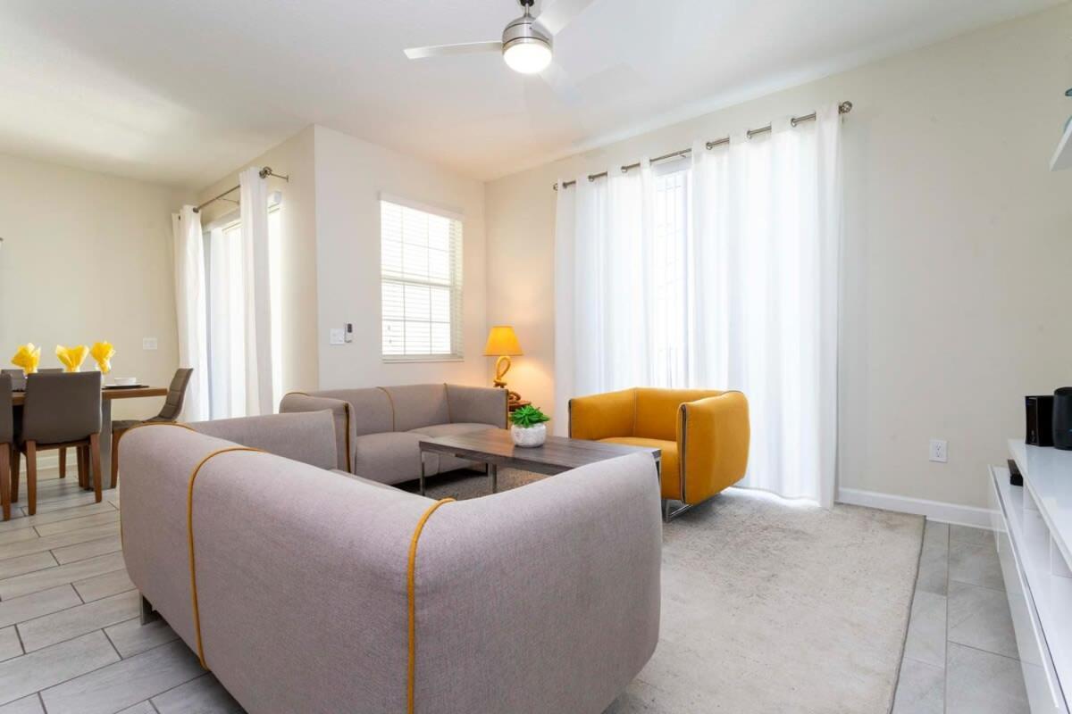 Four Bedrooms Townhome 4861 كيسيمي المظهر الخارجي الصورة