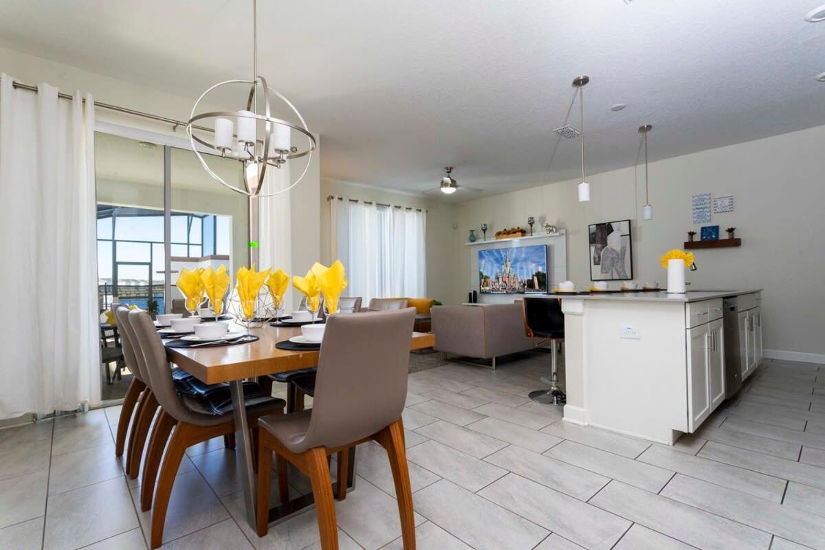 Four Bedrooms Townhome 4861 كيسيمي المظهر الخارجي الصورة